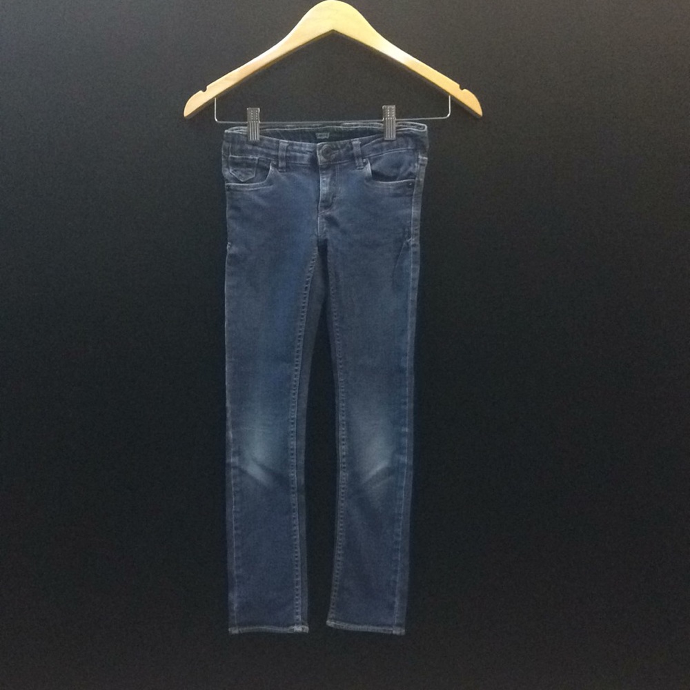 Girls 7R Levi’s Skinny Jeans.